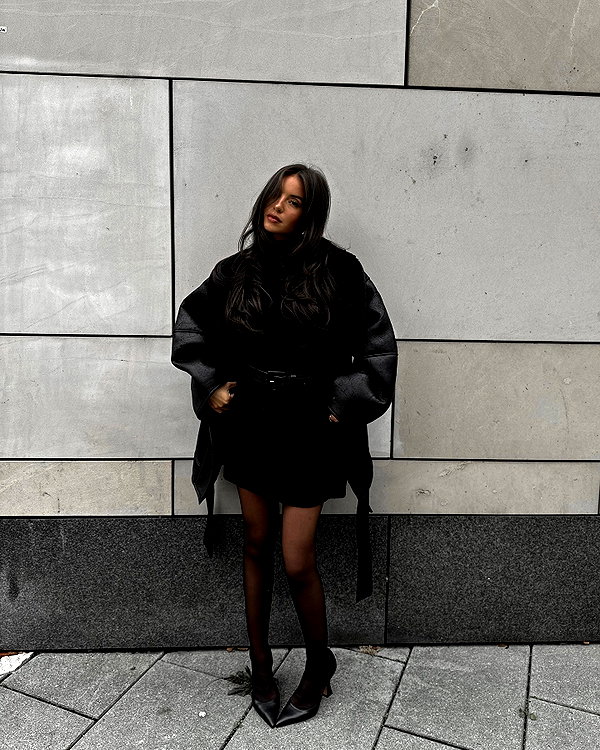zoeliss instagram image archive image