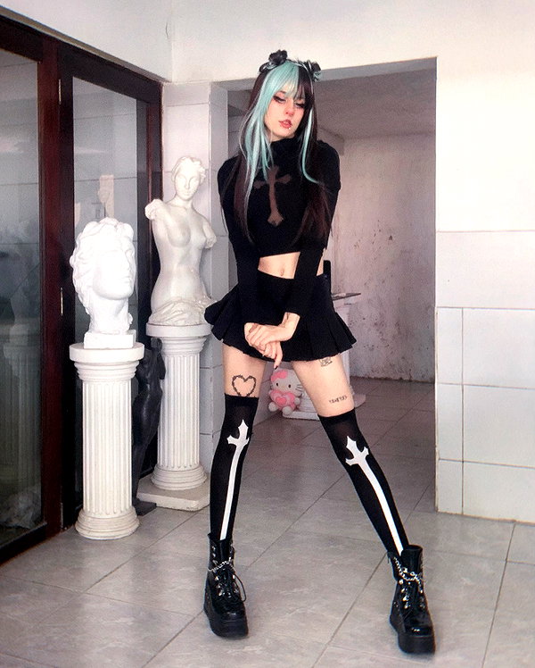 jadelaverne instagram image archive image