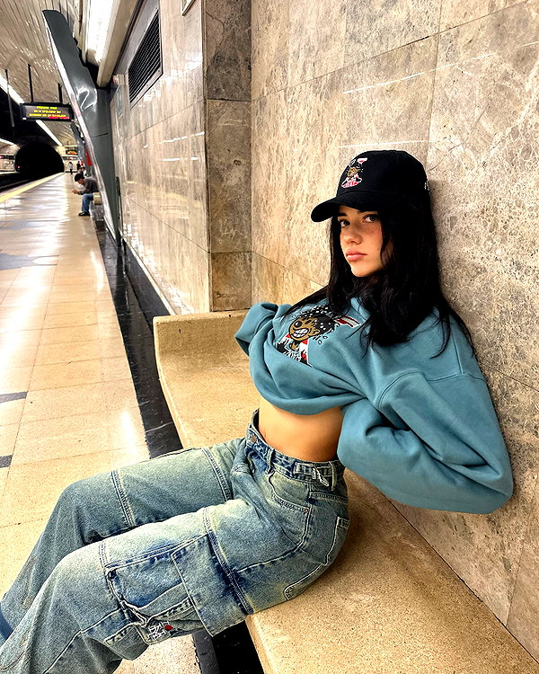 vanessa.rhd instagram image archive image