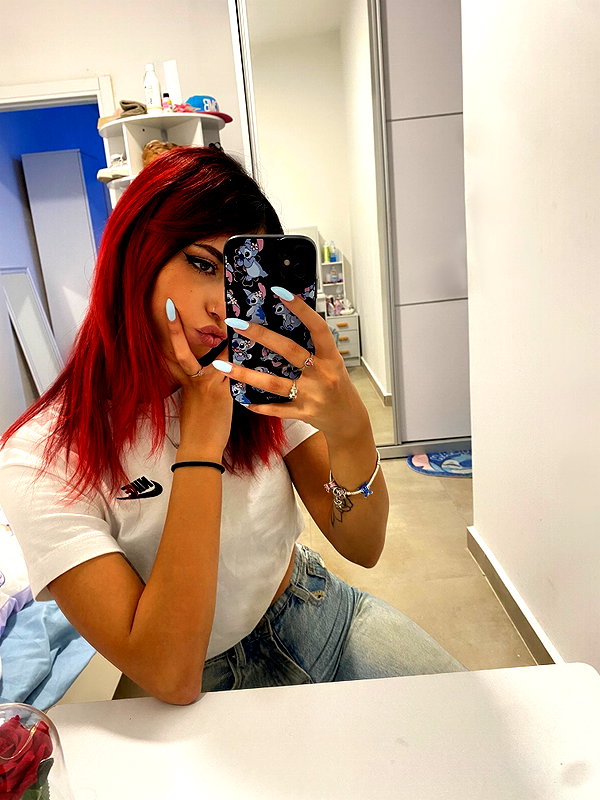 shanidahan7 instagram image archive image