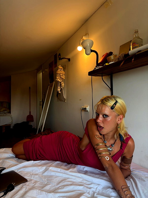 elia.shinar instagram image archive image