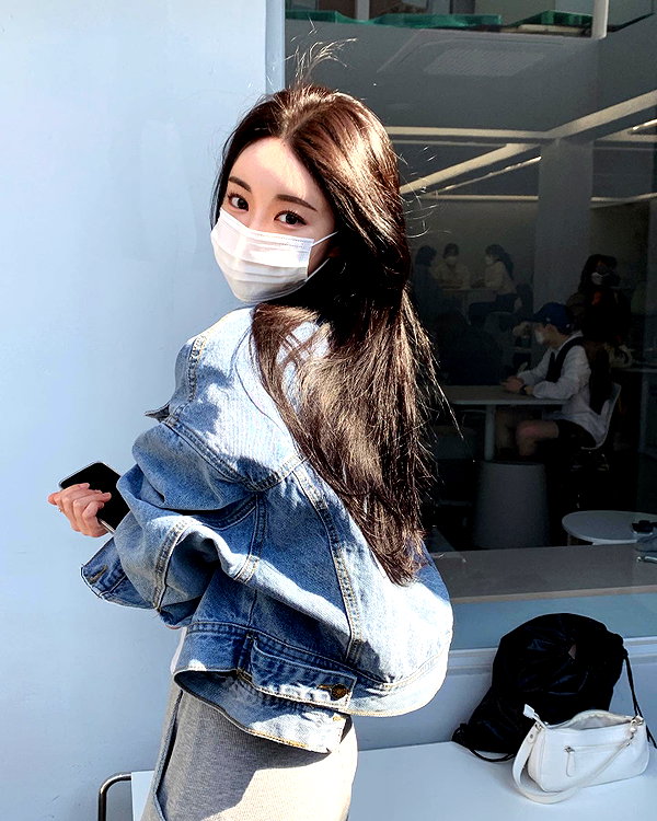 daxbin instagram image archive image