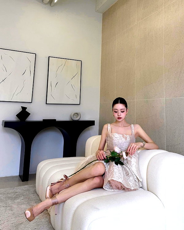 dear.zia instagram image archive image