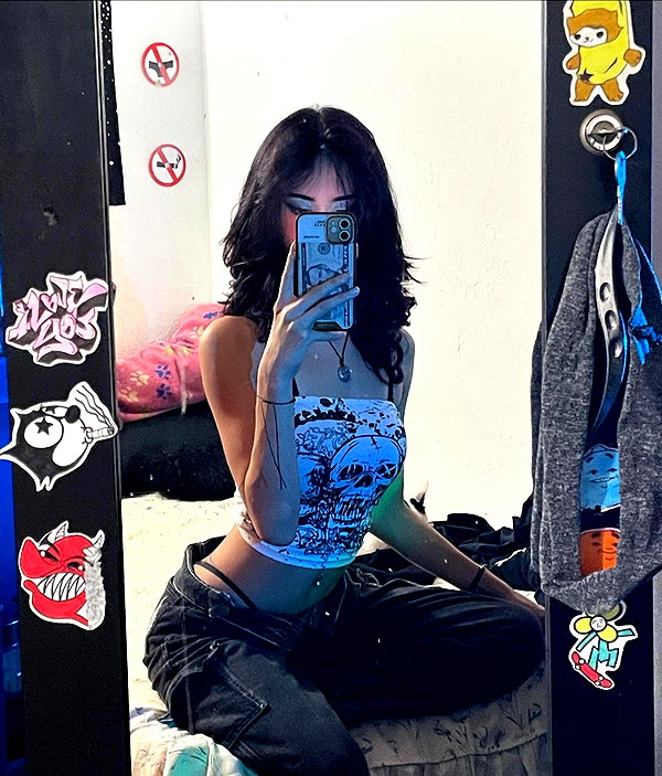 shevaal_x instagram image archive image