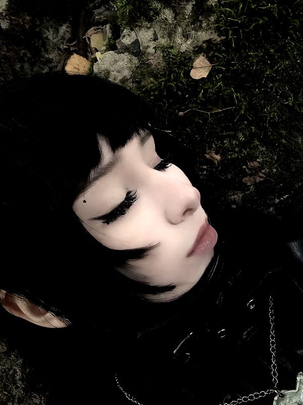 Archived image from @kk3tr1n4 on Instagram