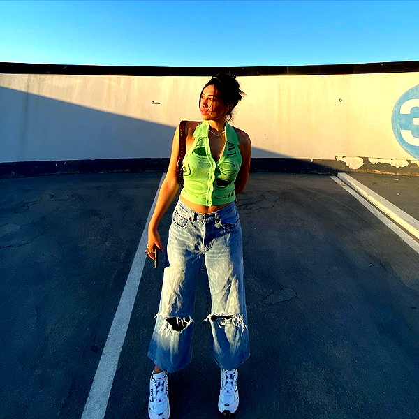 romi_henenson instagram image archive image