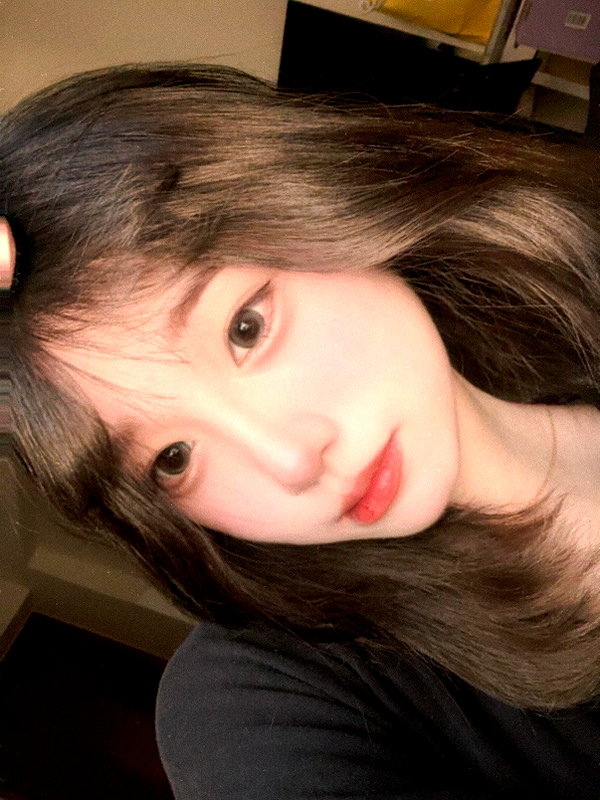 roure.yun instagram image archive image