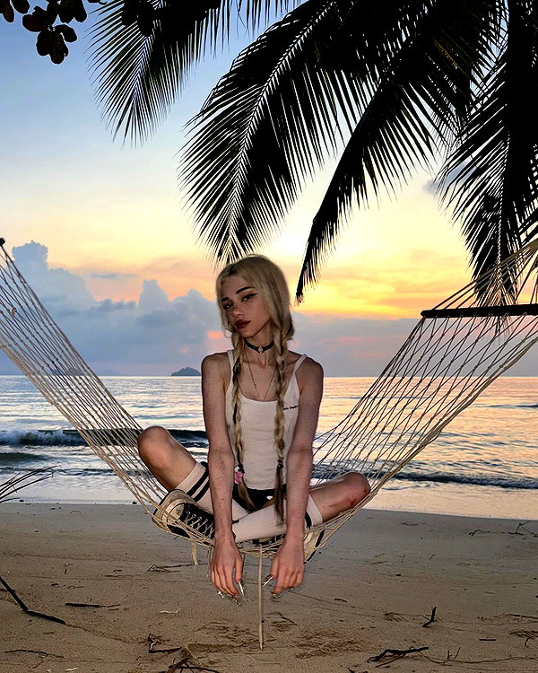 vik4au instagram image archive image