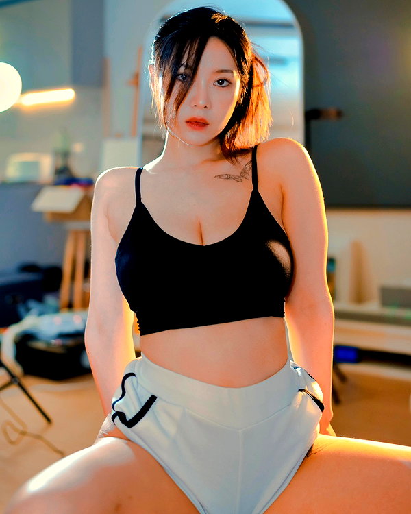 norajoy_official instagram image archive image
