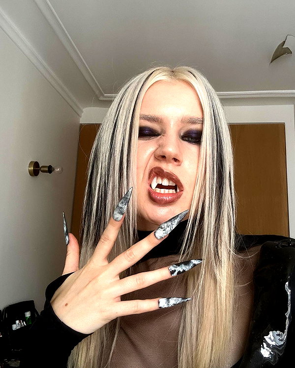 girlcalledluca instagram image archive image