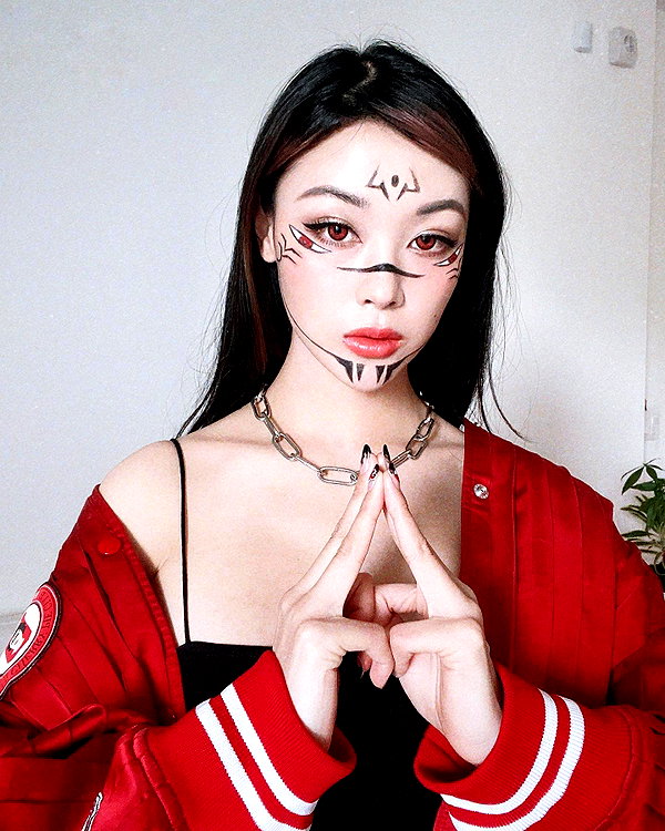 emily.ghoul instagram image archive image