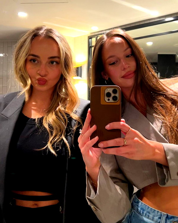 olivia.mathers instagram image archive image