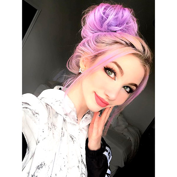danielle.mercedie instagram image archive image