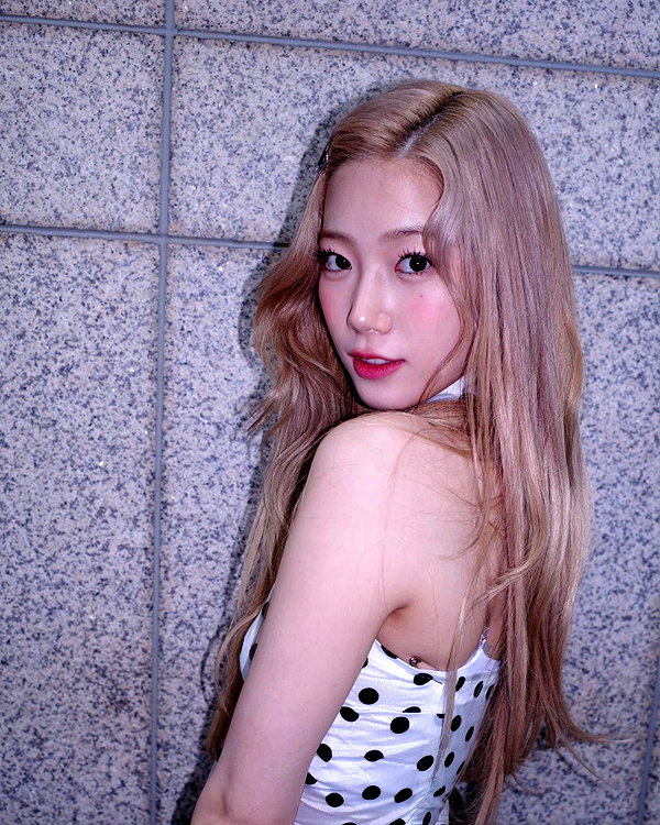 zuhazana instagram image archive image