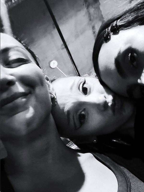 arianagrande instagram image archive image