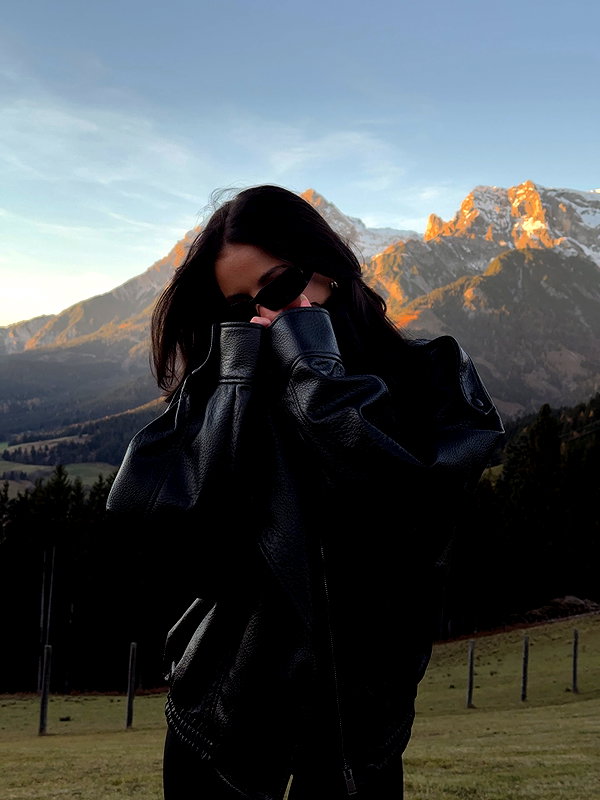 zoeliss instagram image archive image
