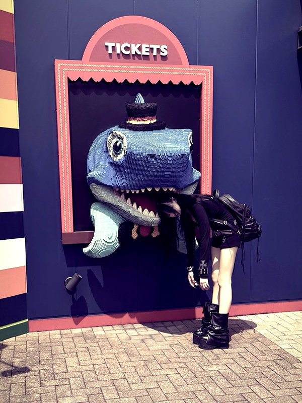 9unxx7 instagram image archive image