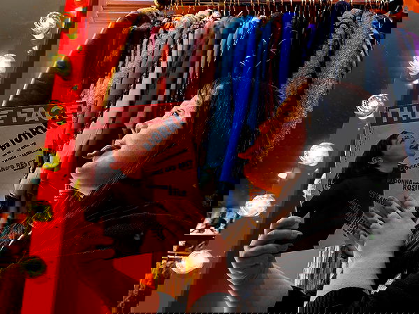 sabrinacarpenter sabrinacarpenter archive image