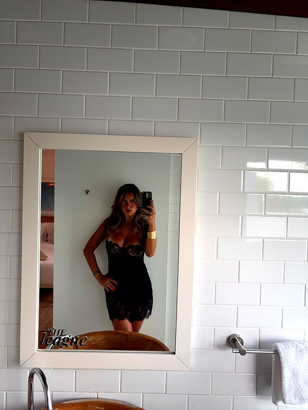 isabella.lauren instagram image archive image