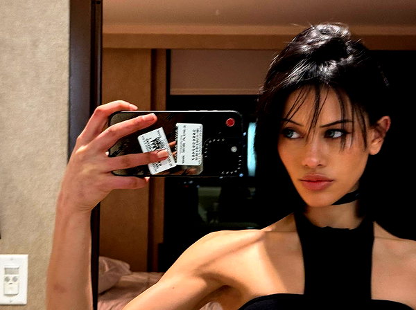 leonanaomii instagram image archive image