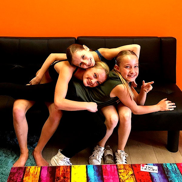 ellianawalmsley instagram image archive image
