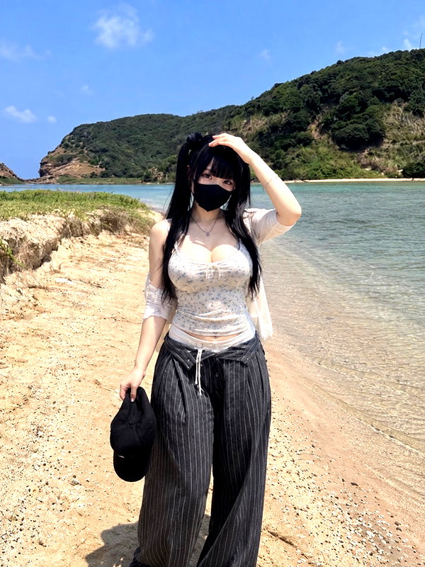 i_am_mao0102 instagram image archive image