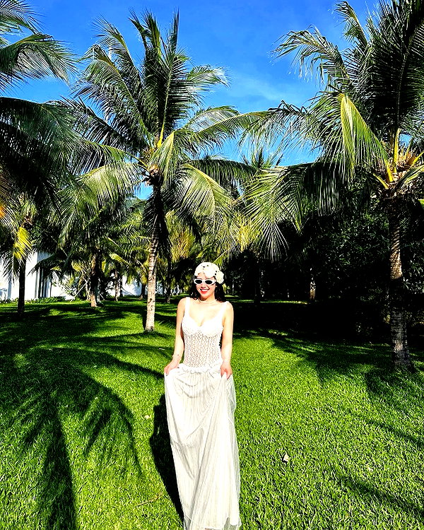 lyhythuedoxinh instagram image archive image