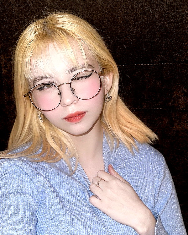 luly1980s instagram image archive image