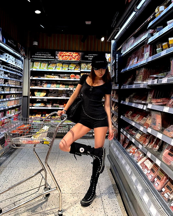 fair_mua instagram image archive image