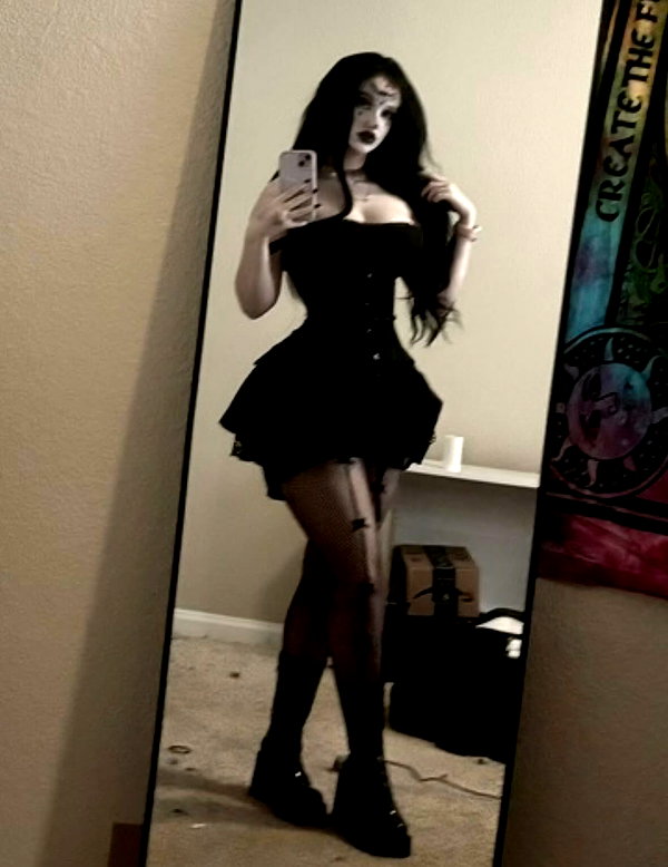 gonkgonk666 instagram image archive image