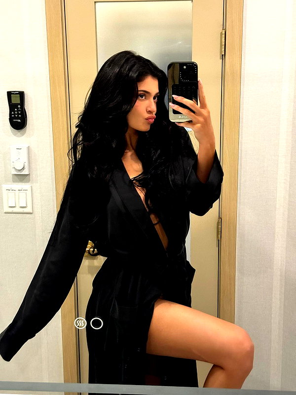 kyliejenner instagram image archive image
