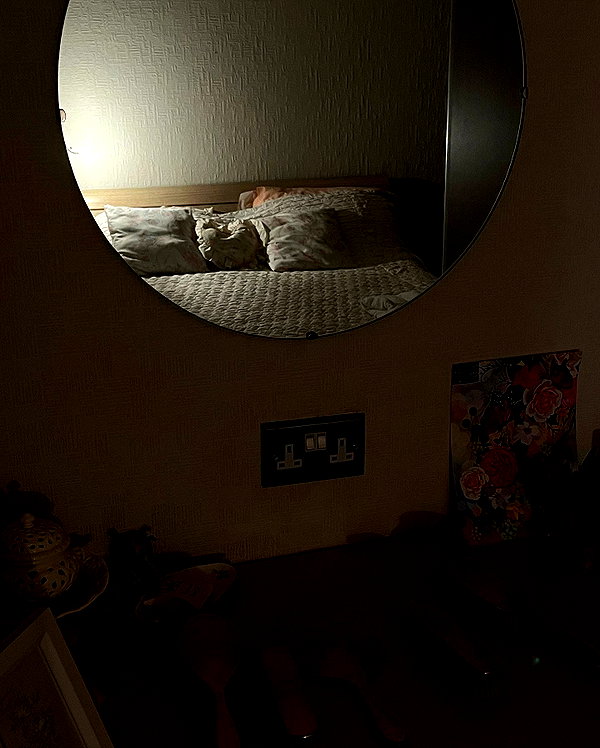 macaroni_naomi instagram image archive image