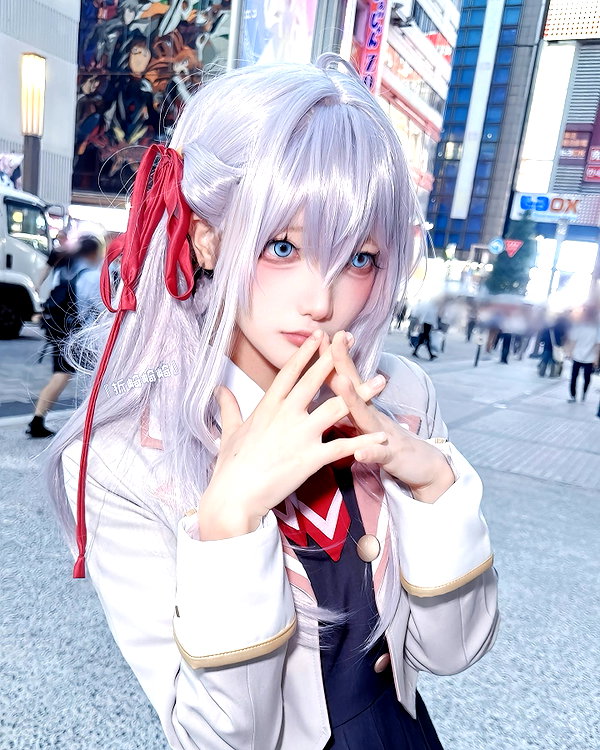 gallery_cosplayer instagram image archive image