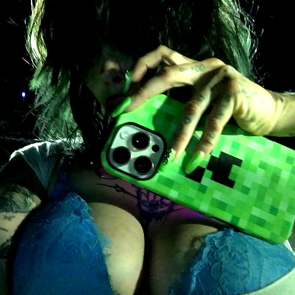 zommmbri zommmbri archive image