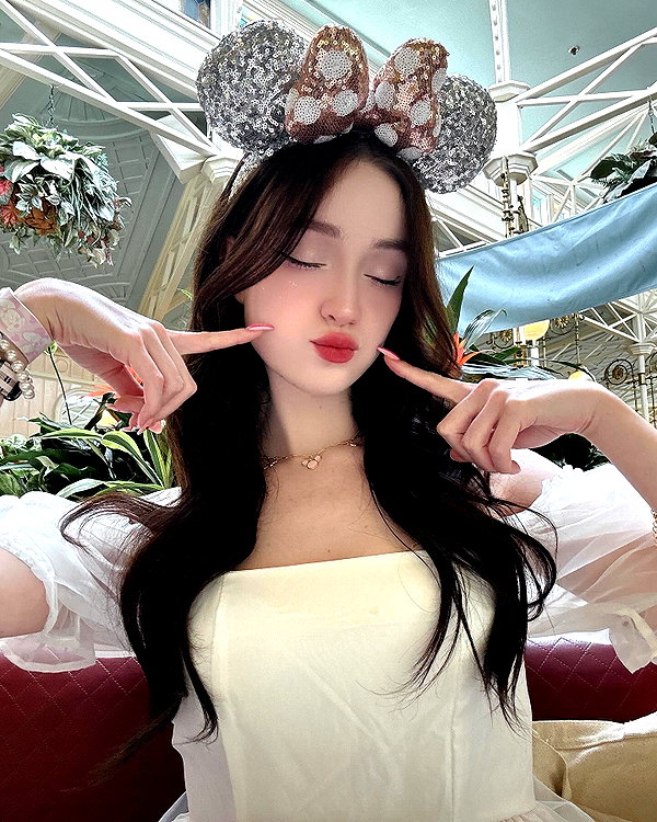 1uvgabi instagram image archive image