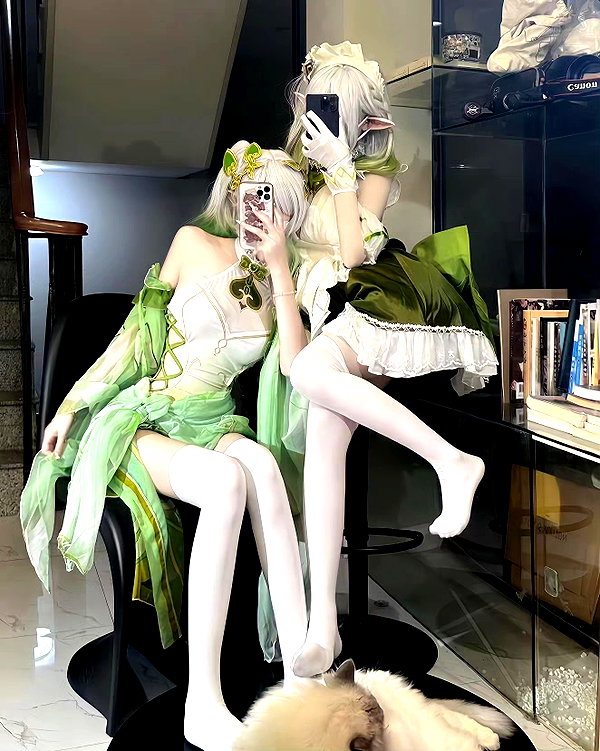 gallery_cosplayer instagram image archive image