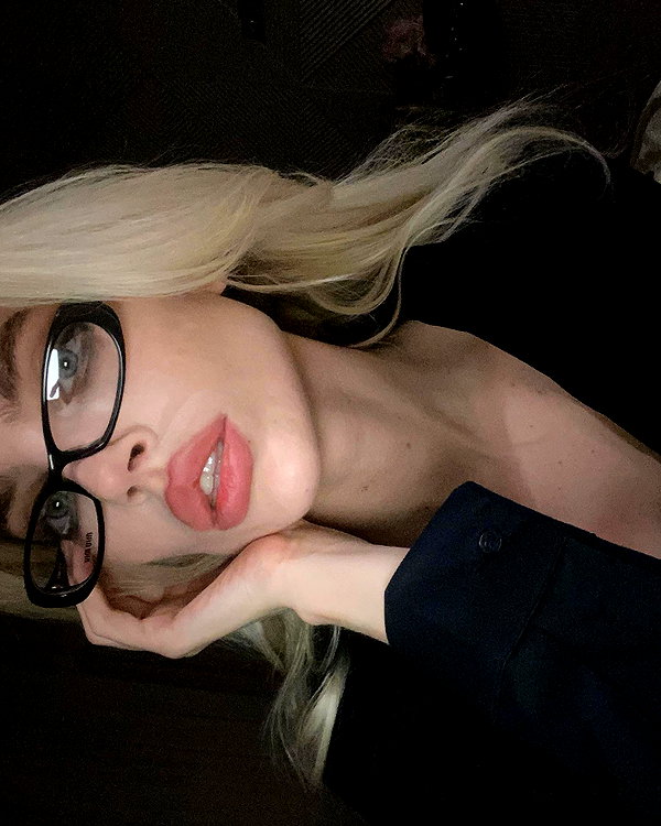 anya4everr instagram image archive image