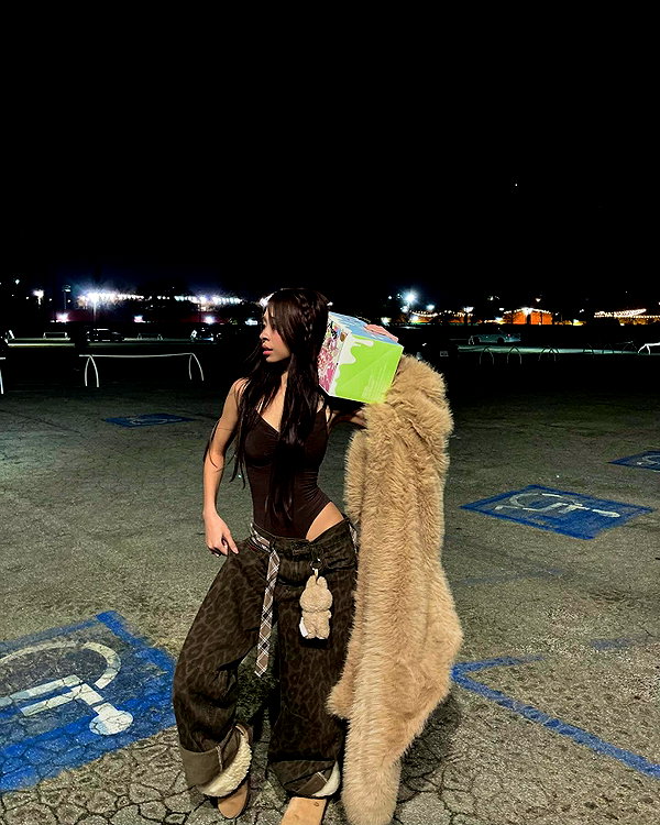 princessamelia_official instagram image archive image
