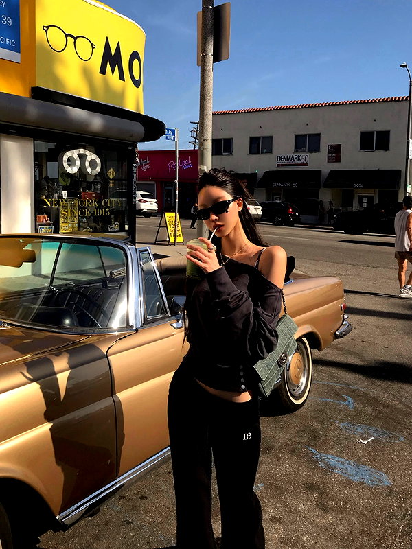 daxbin instagram image archive image