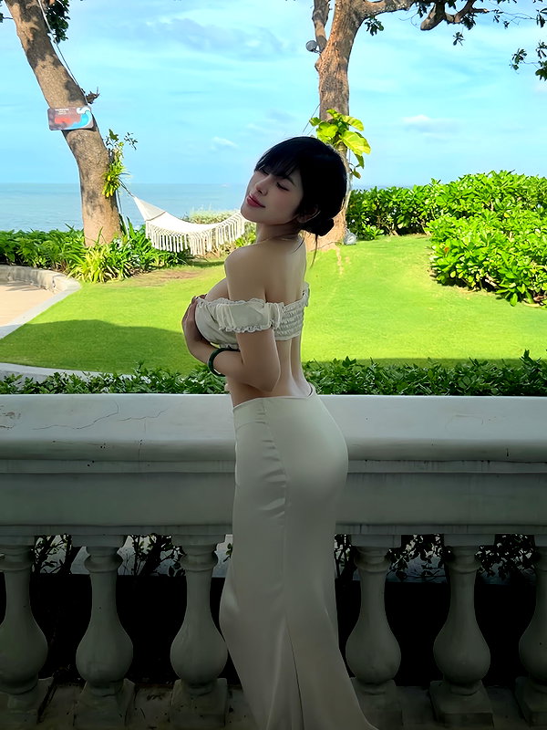 lyhythuedoxinh instagram image archive image