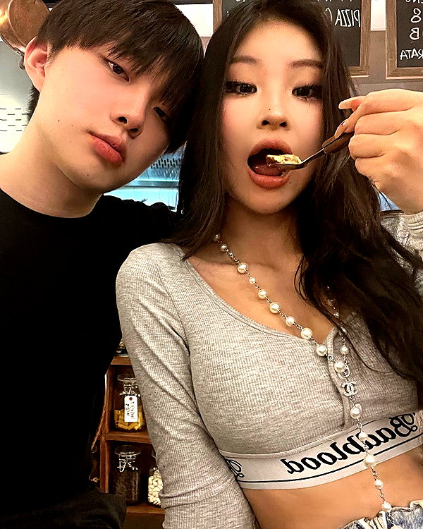 ll.lu1s instagram image archive image