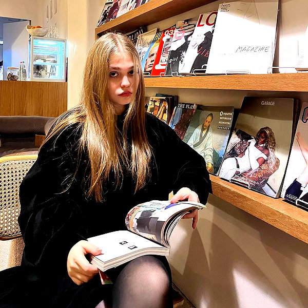 llinolinaa instagram image archive image