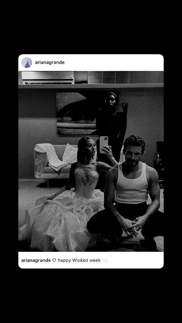 arianagrande instagram image archive image