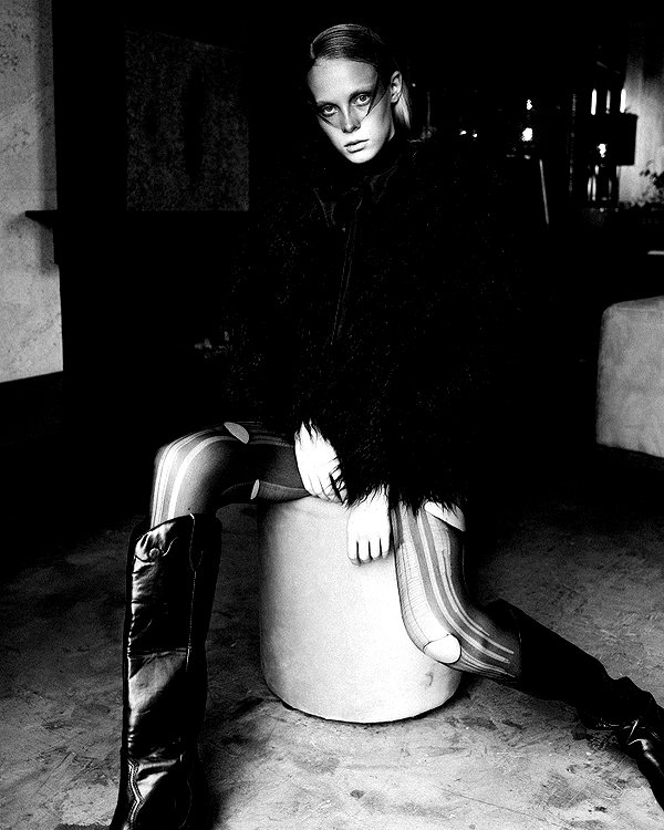 kkwwwv instagram image archive image
