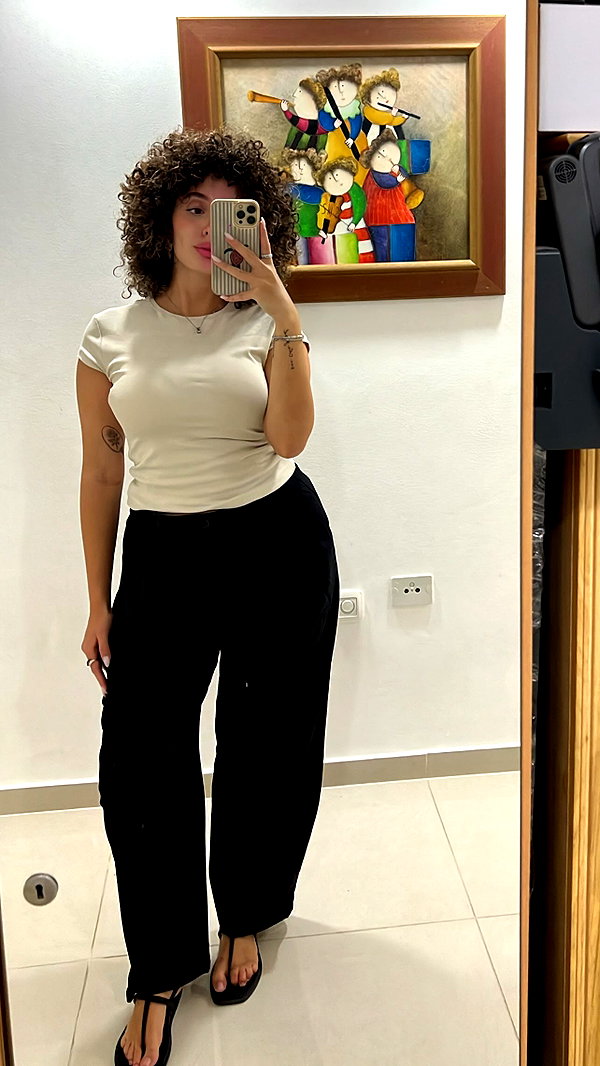 sonia.v._ instagram image archive image