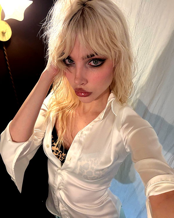 anya4everr instagram image archive image