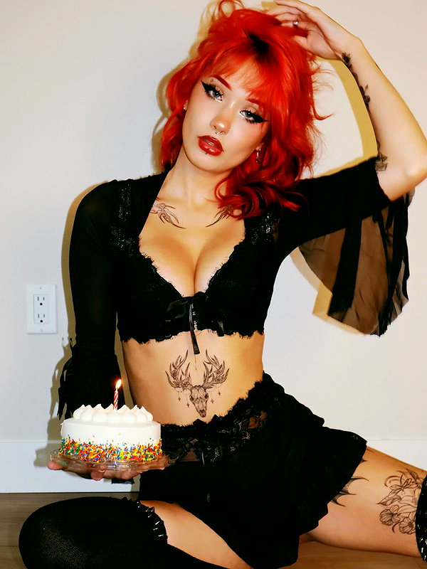 charleygrayyy instagram image archive image