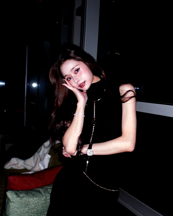 dear.zia instagram image archive image