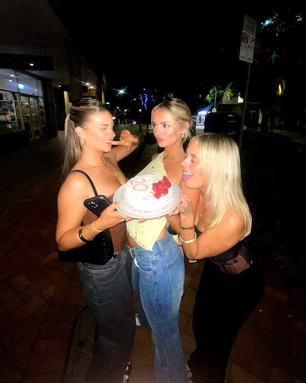 brontesheppeard instagram image archive image