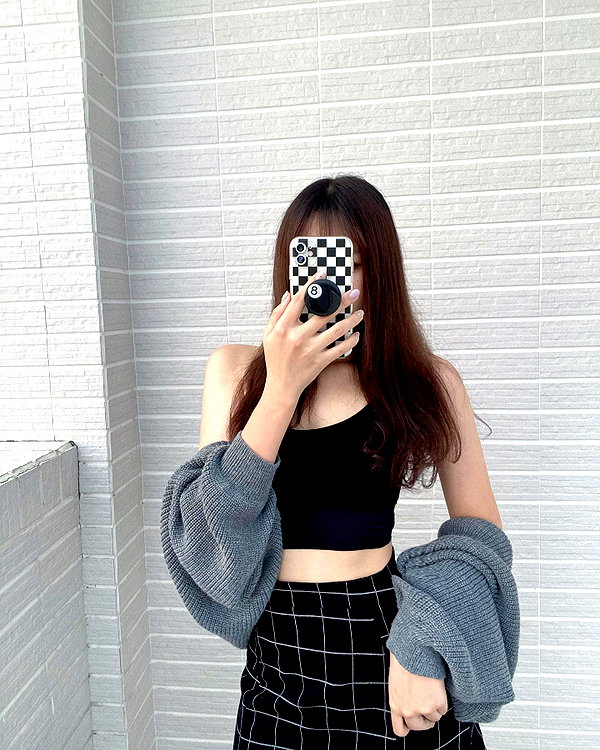 lai_931201 instagram image archive image